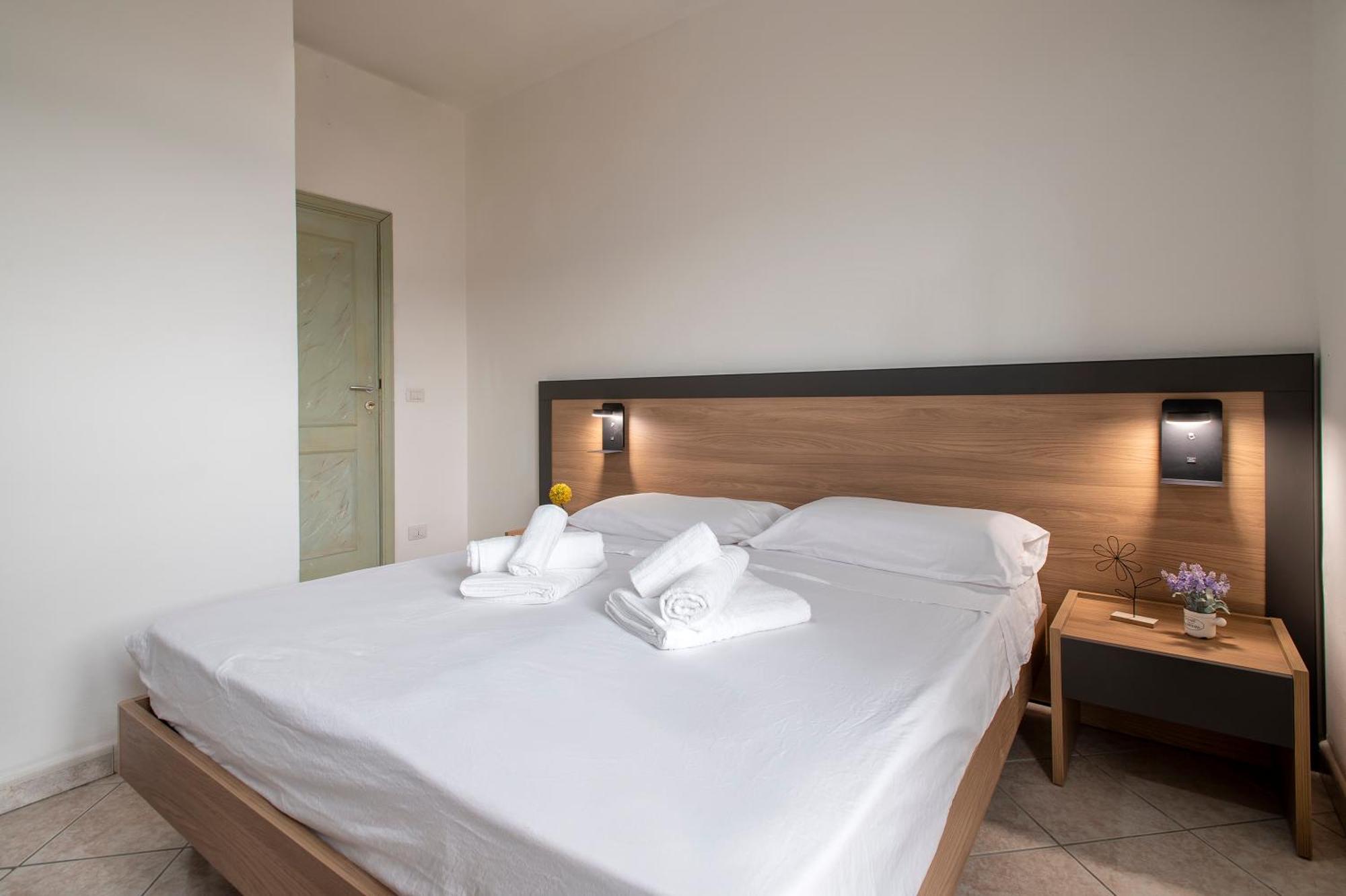 אלגהרו Oasis Guest House מראה חיצוני תמונה