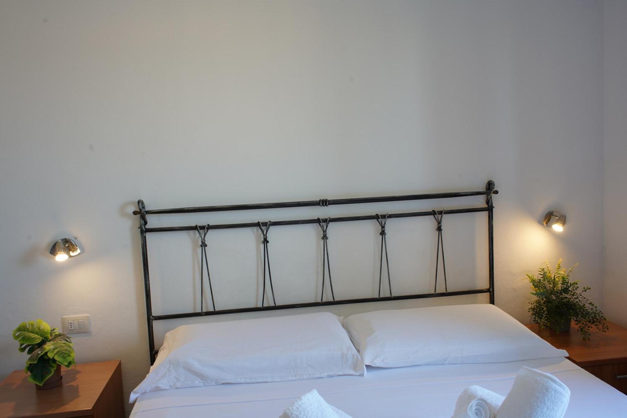 אלגהרו Oasis Guest House מראה חיצוני תמונה