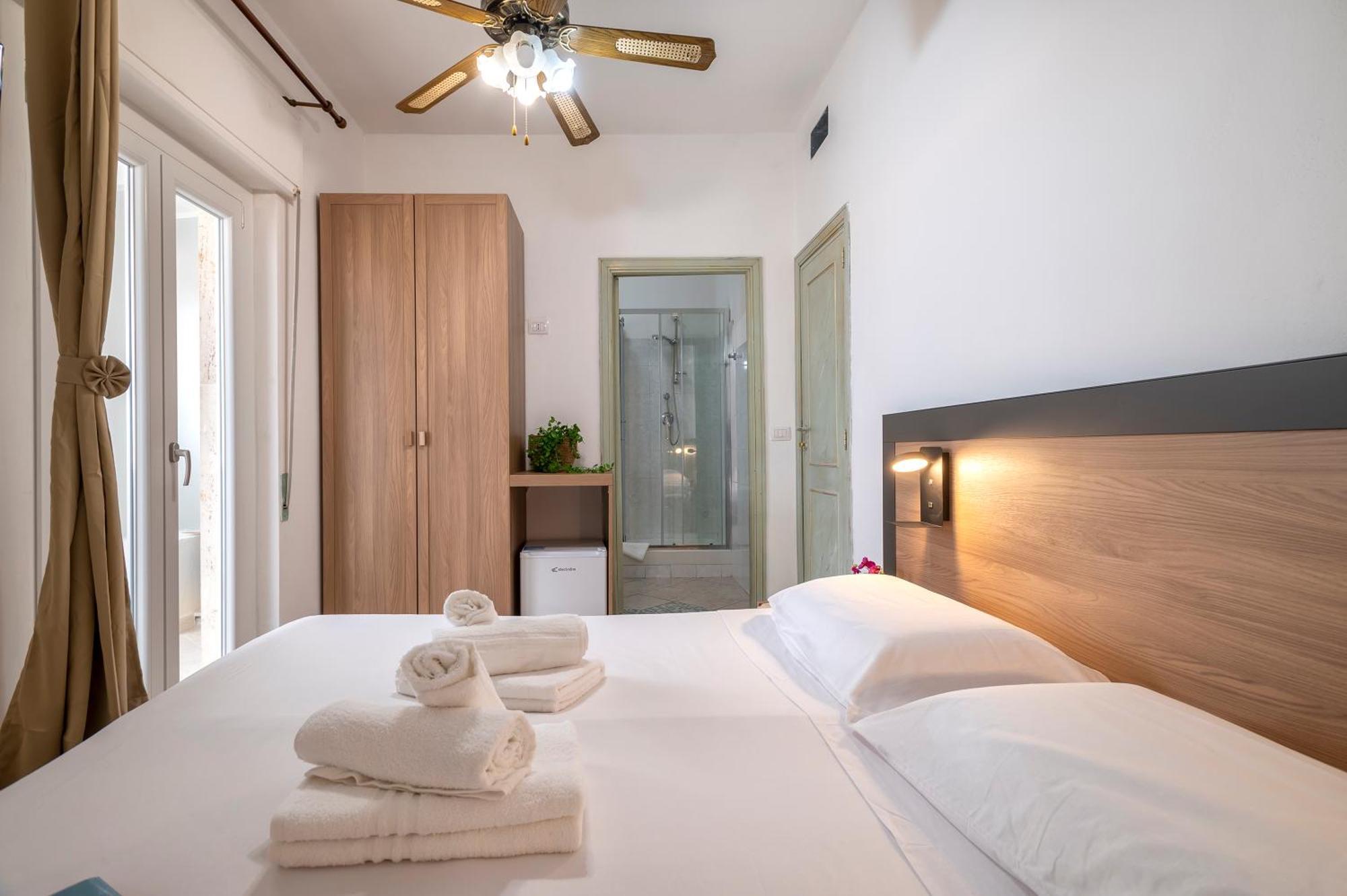 אלגהרו Oasis Guest House מראה חיצוני תמונה