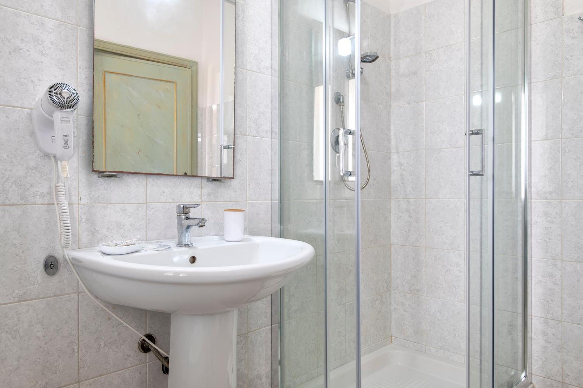 אלגהרו Oasis Guest House מראה חיצוני תמונה