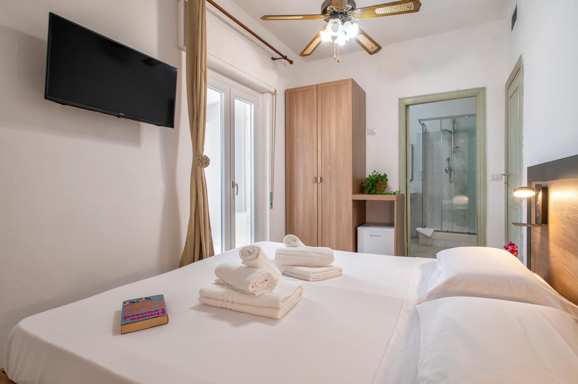 אלגהרו Oasis Guest House מראה חיצוני תמונה